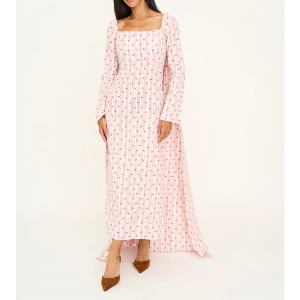 Byrdie Golf Social Wear Square-Neck Long Sleeve Pink Dress with removable cape - Picture 2 of 9